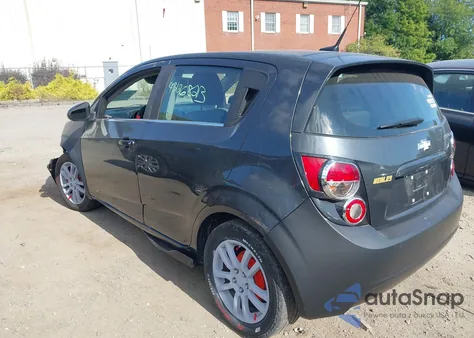 2014 Chevrolet Sonic Lt Manual from USA, damaged, VIN 1G1JD6SB8E4153079